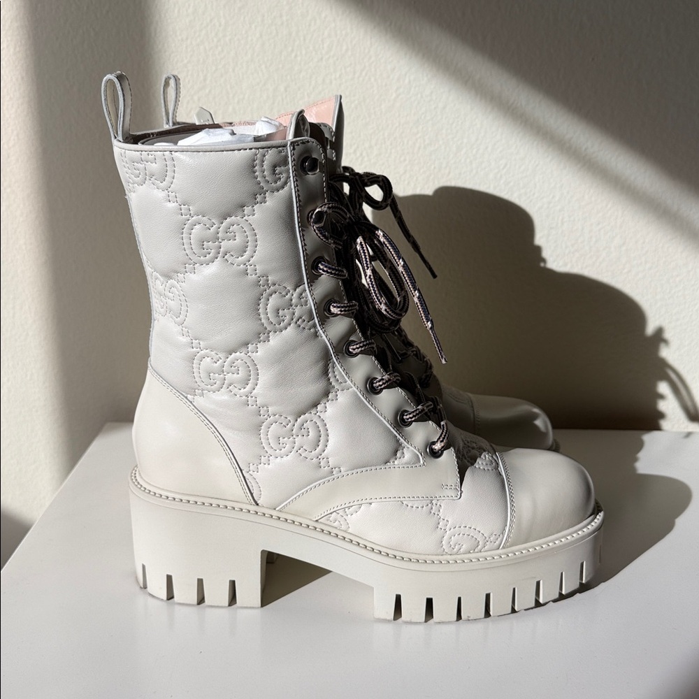 Gucci Women's Beige Lace-Up Combat Boots